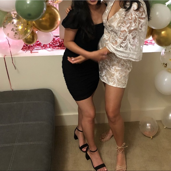 Celebration Hour White Sequin Embroidered Mini - Picture 5 of 5